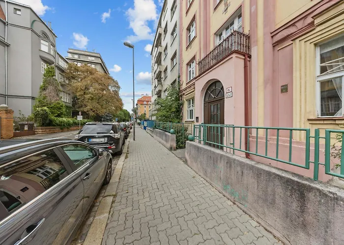 Historic Center Klemensova Apartment Bratislava